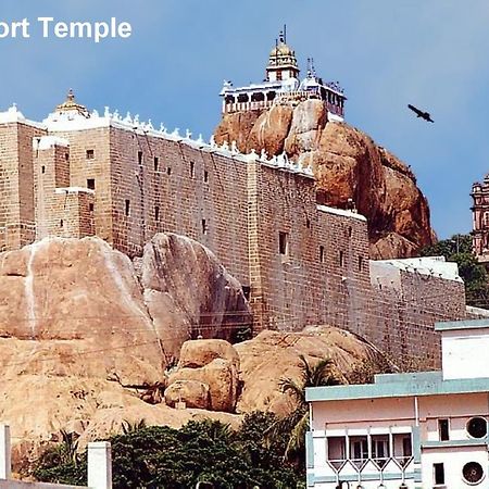Pleasant Stay Tiruchirappalli المظهر الخارجي الصورة